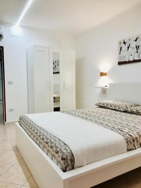 Isabel House Apartment Bari